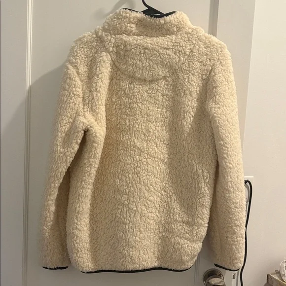 Thread & Supply Wubby Fleece Pullover - Picture 6 of 7